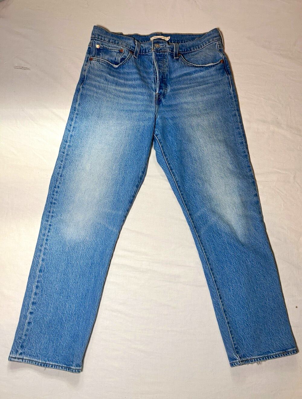 Levi’s Wedgie Straight Women's Light Wash Blue High Rise Stretch Jeans 31